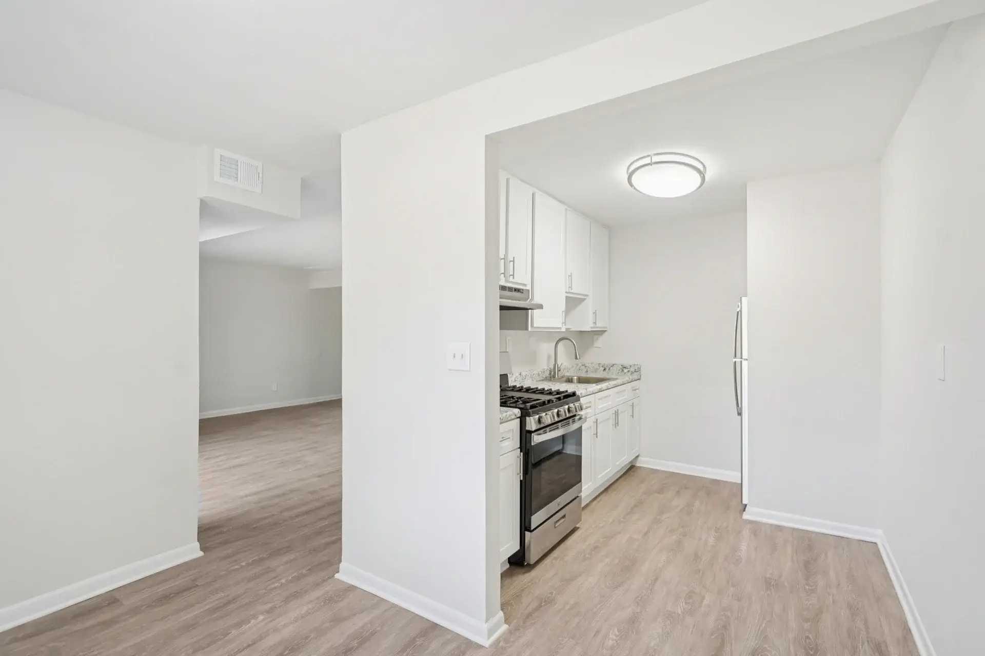23 print 5327 riverwalk dr 5317b s1804 007